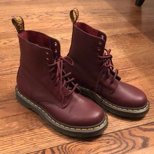 Burgundy size 6 Dr Martens never been worn